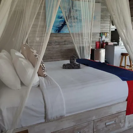 Villas Gede 888 Private Pool Lembongan Exterior photo
